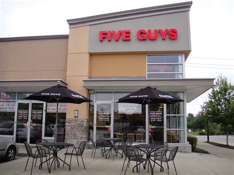 Welcome to your local Five Guys at 35085 Euclid Ave. in Willoughby. With more than 250,000 ways to customize your burger and more than 1,000 milkshake combinations, your perfect meal is just a click away! Whether it’s using fresh ground beef (there are no freezers in our restaurants), double-cooking our fries in 100 percent peanut oil, hand ... 
